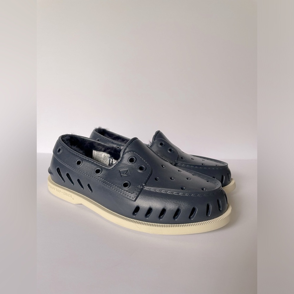 Sperry Navy Blue Topsider Faux Fur Slip Ons Size 7 NWT